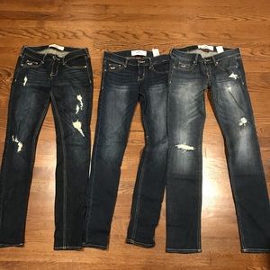 3 pairs of Hollister jeans 1R
